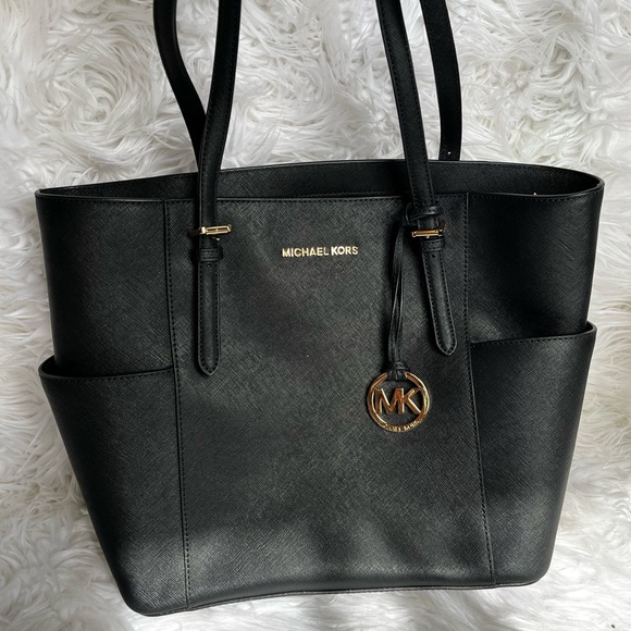 MICHAEL Michael Kors
Jet Set Travel Large Tote - Picture 1 of 9